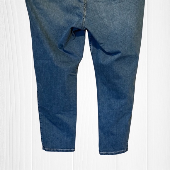 TORRID Sky High Skinny Premium Stretch High-Rise Jeans NWOT - Picture 11 of 14